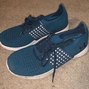 Teal Under Armour Knit Tennis Shoes